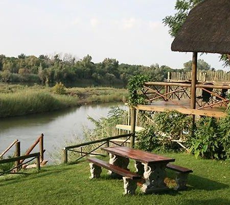 River Bank Lapa Апингтон Экстерьер фото